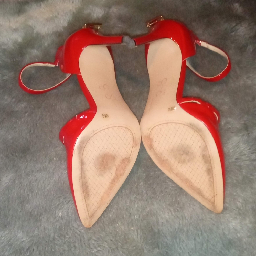 Women's shoes
